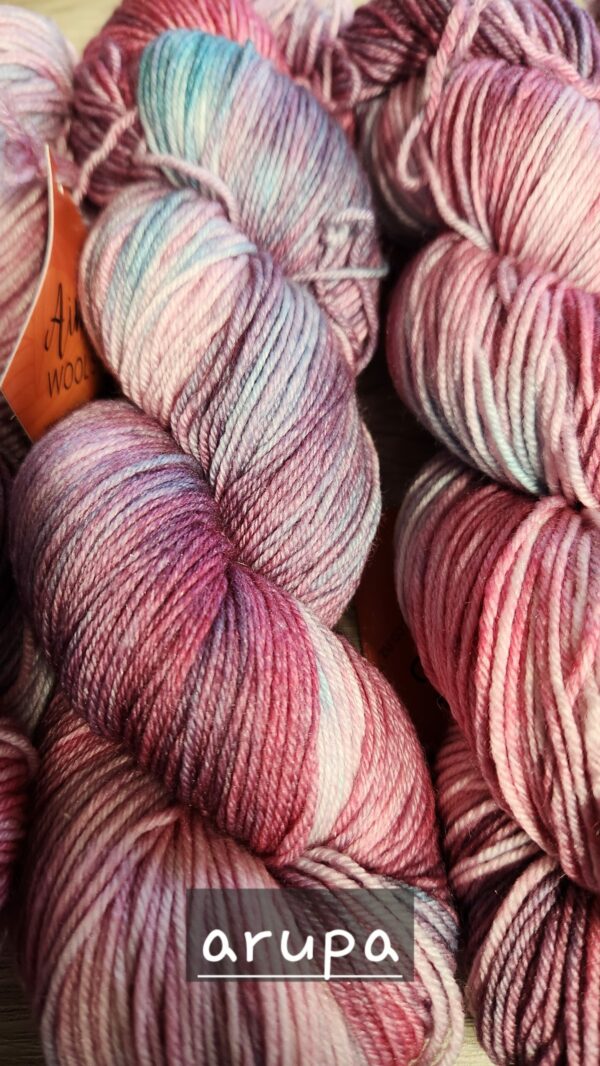 Hand dyed 4ply - Image 9