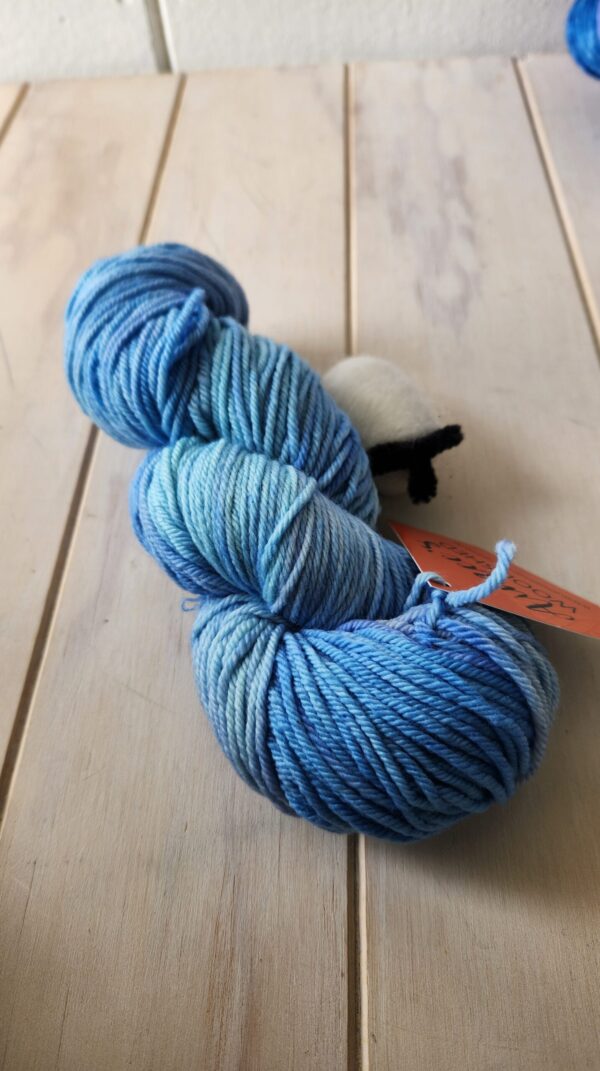 Artisan 8ply NZ Merino - Image 3