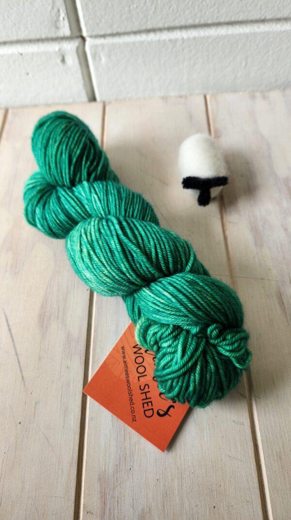 Artisan 8ply NZ Merino - Image 4