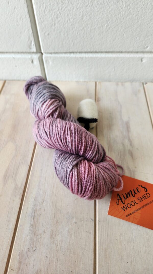 Artisan 8ply NZ Merino - Image 13