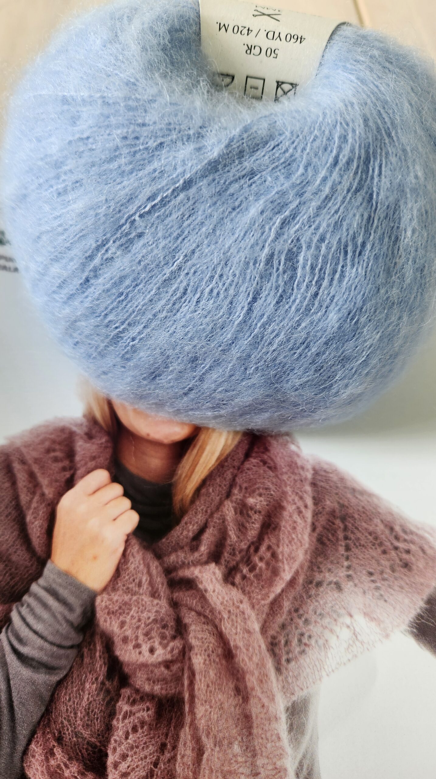 Aqu Lace Shawl Kit - Image 5