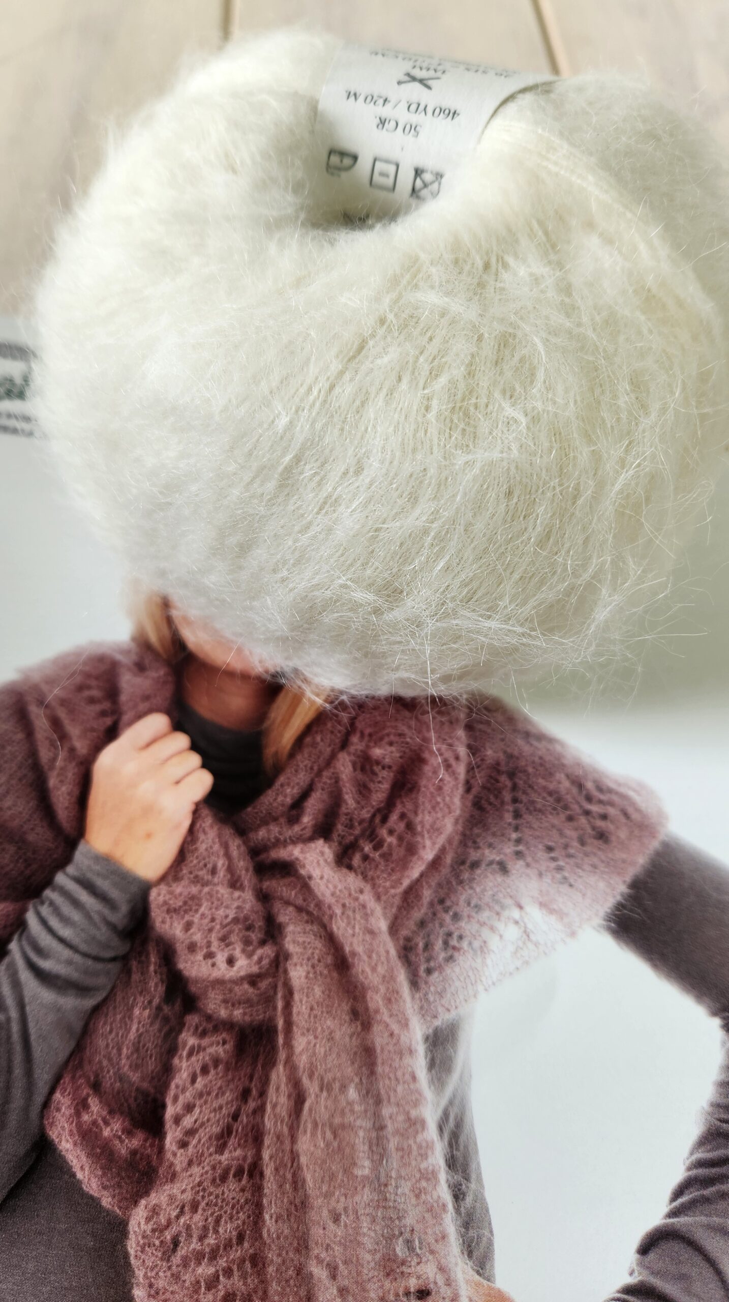 Aqu Lace Shawl Kit - Image 4